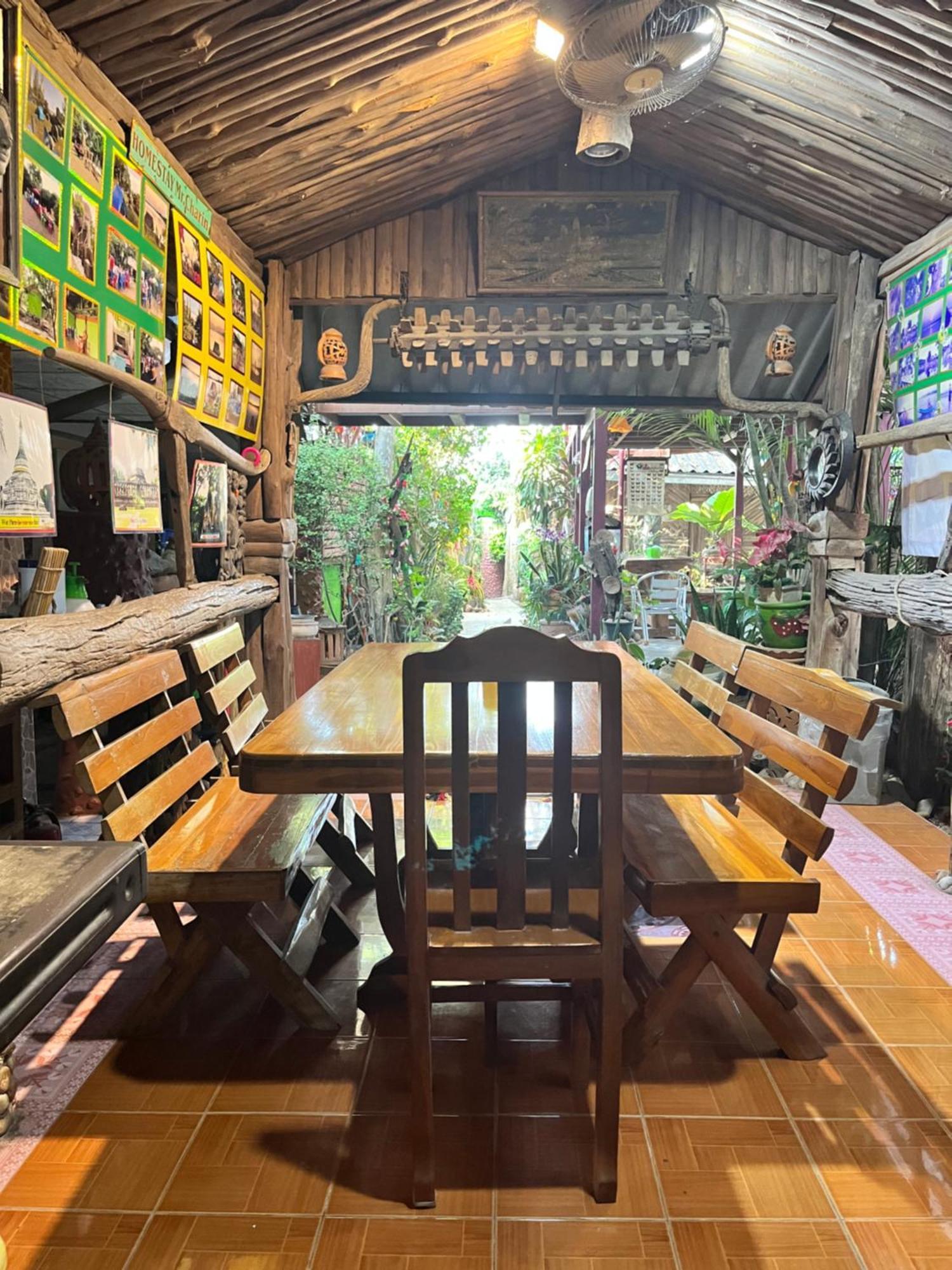 Three J Guesthouse Kamphaeng Phet Ngoại thất bức ảnh